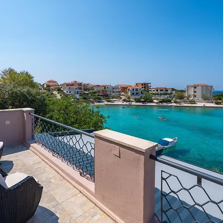 Beachfront Family-friendly House With Hot Tub Kanica - - 16304 Rogoznica (Sibenik-Knin)